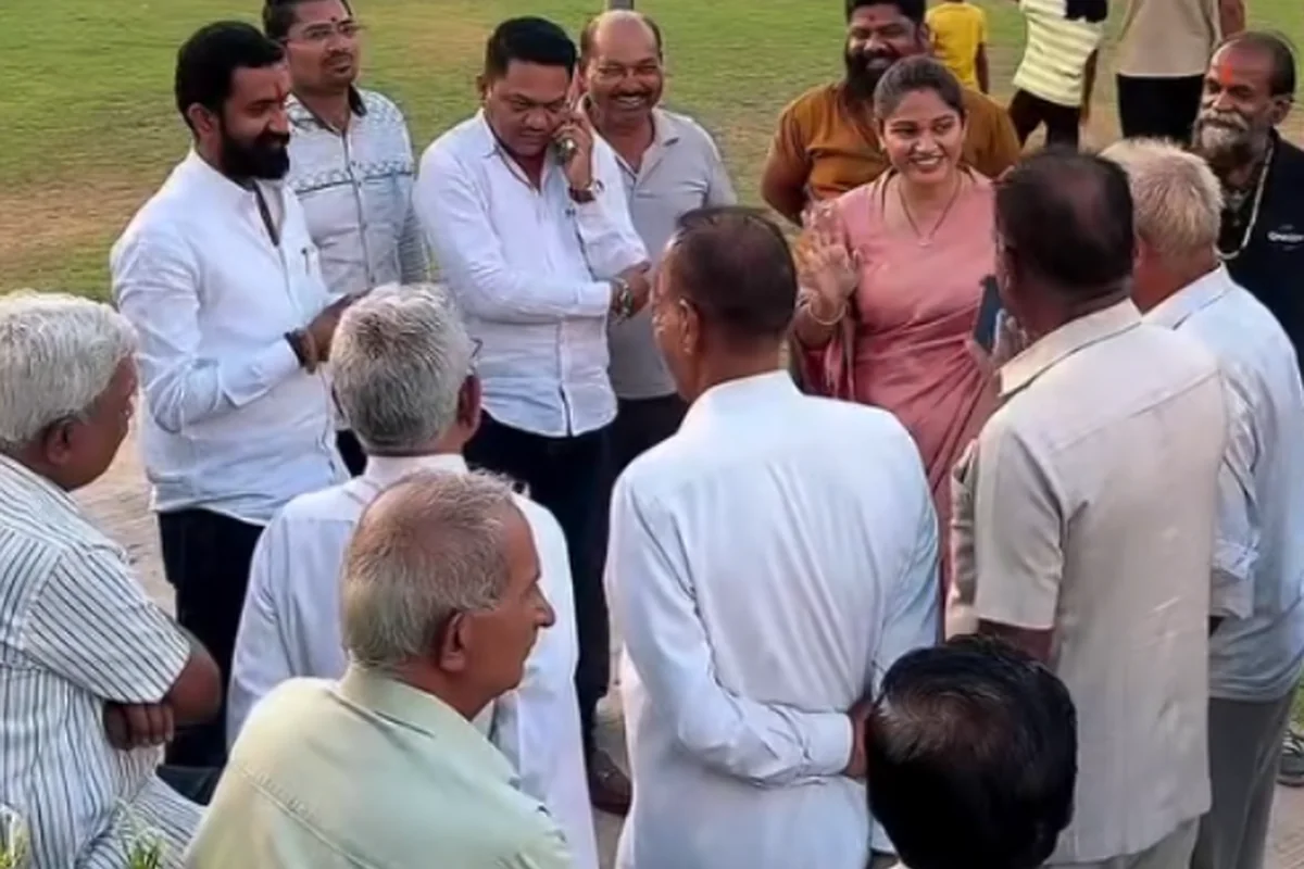 जिजामाता उद्यान शिरूर येथे विकासकामांची प्रत्यक्ष पाहणी