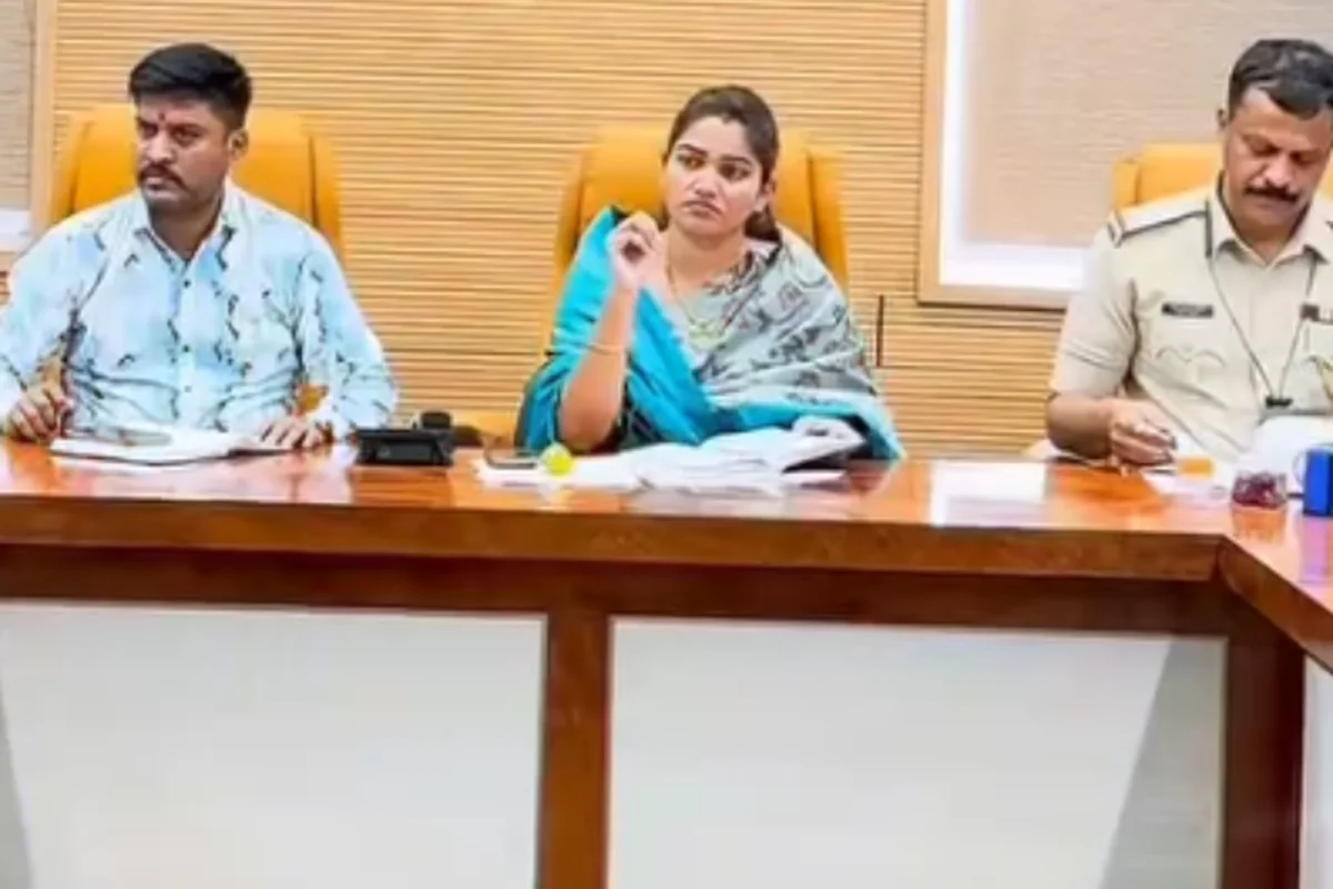वाहतूक कोंडीवर संयुक्त आढावा बैठक